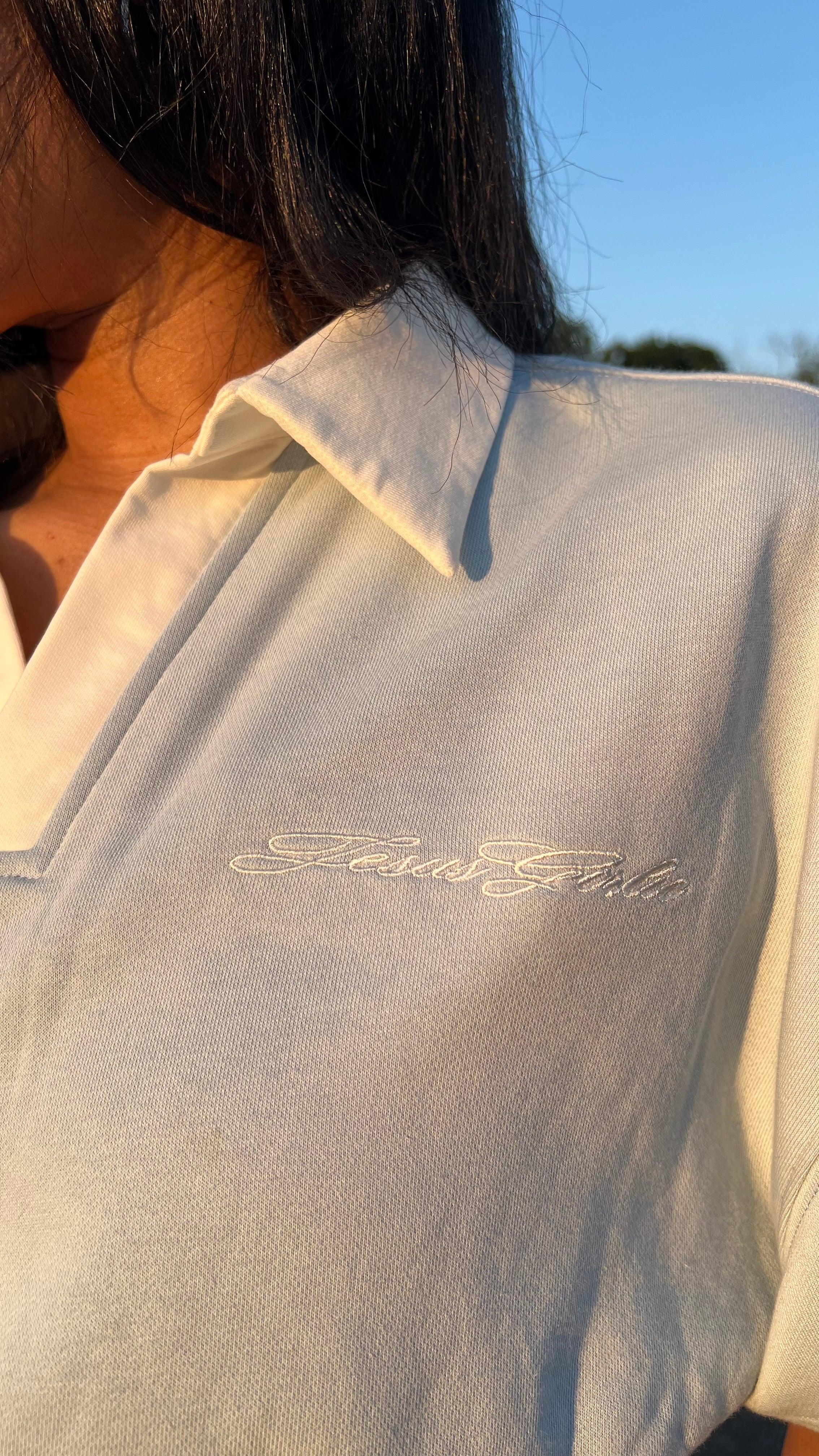Collar’d in Grace Vneck ** PRE ORDER